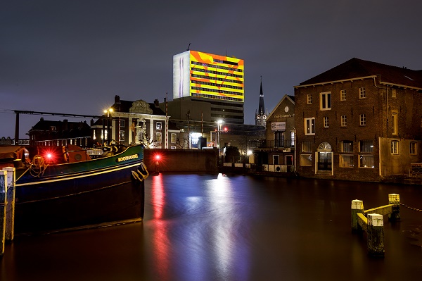 Op de toren werk van LiGHT UP COLLECTIVE. Fotografie Aad Hoogendoorn